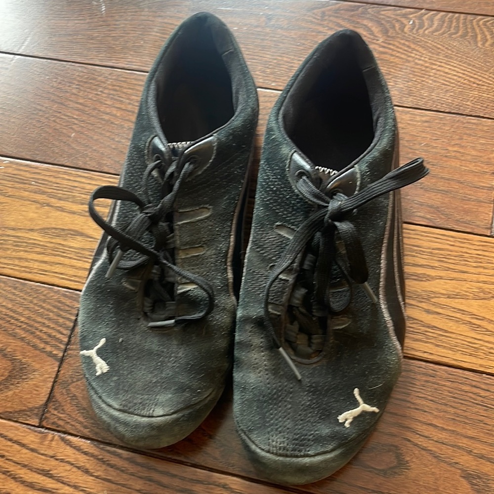 Black Puma’s Size 9